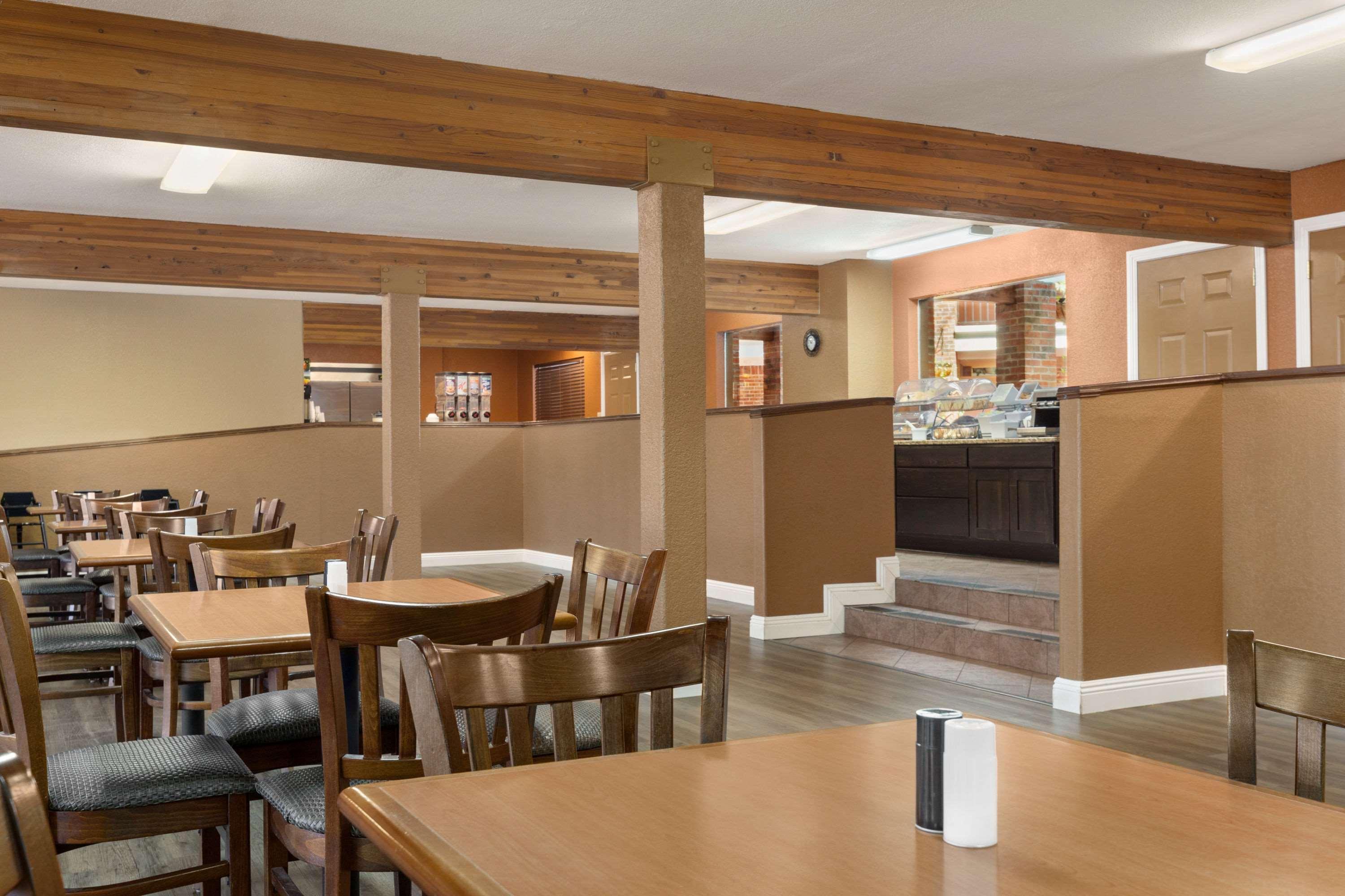 Baymont By Wyndham